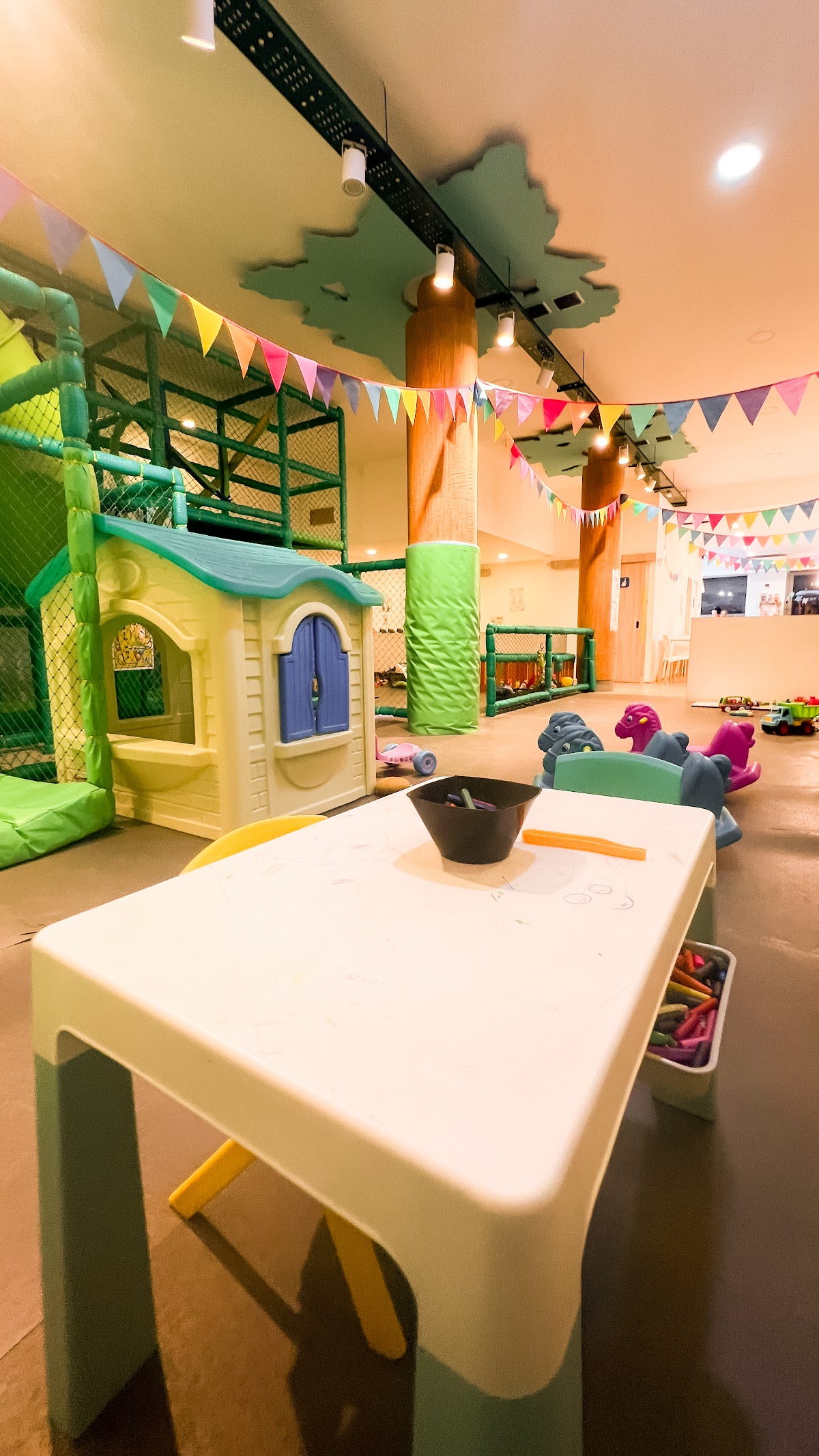 kids club cafe