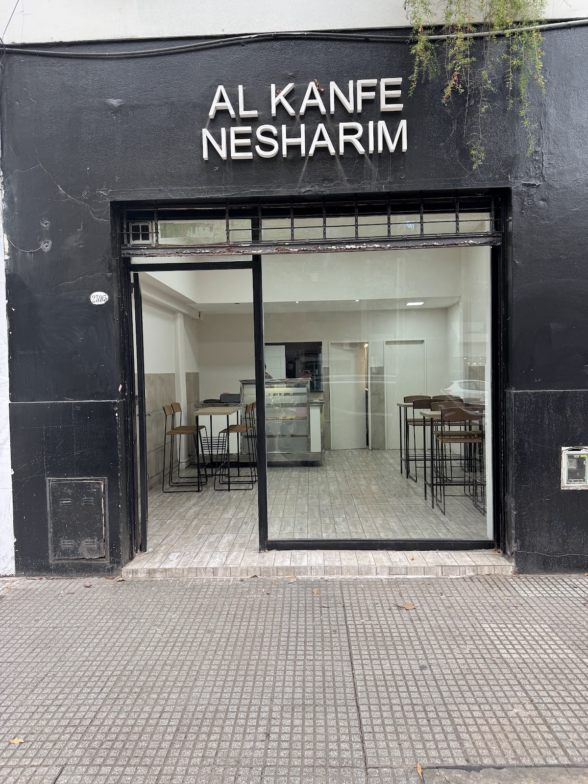 AL KANFE NESHARIM-CASA DE COMIDAS KOSHER