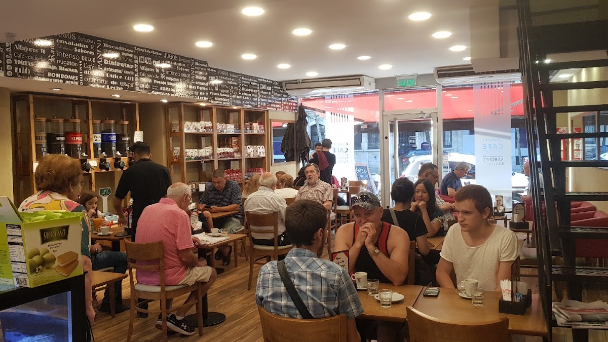 Amo café.